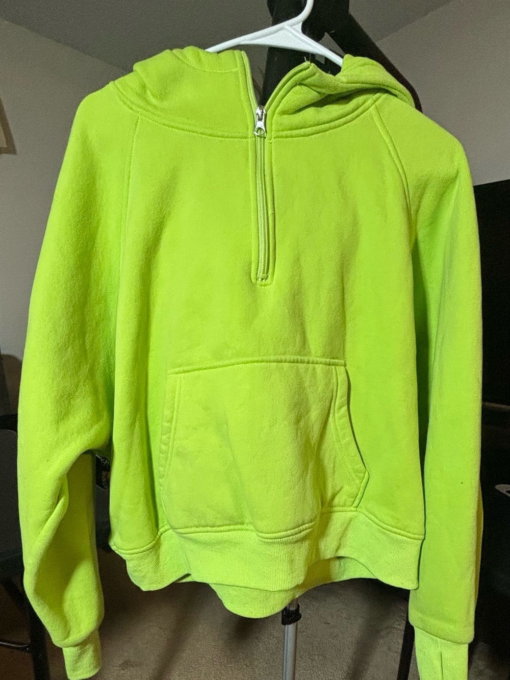 Half-Zip Hooded sweater in Neon Lime